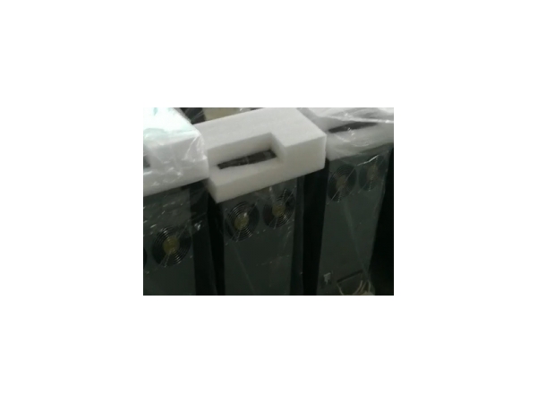 醫(yī)療專用無(wú)觸點(diǎn)穩(wěn)壓器與UPS不間斷電源